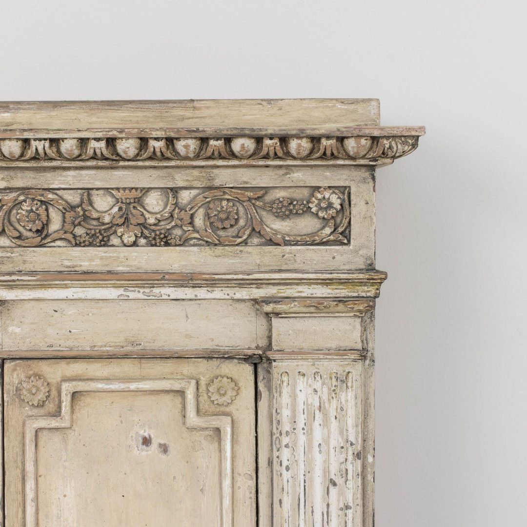 4_2142_19th_century_swedish_gustavian_period_pilaster_cupboard_013