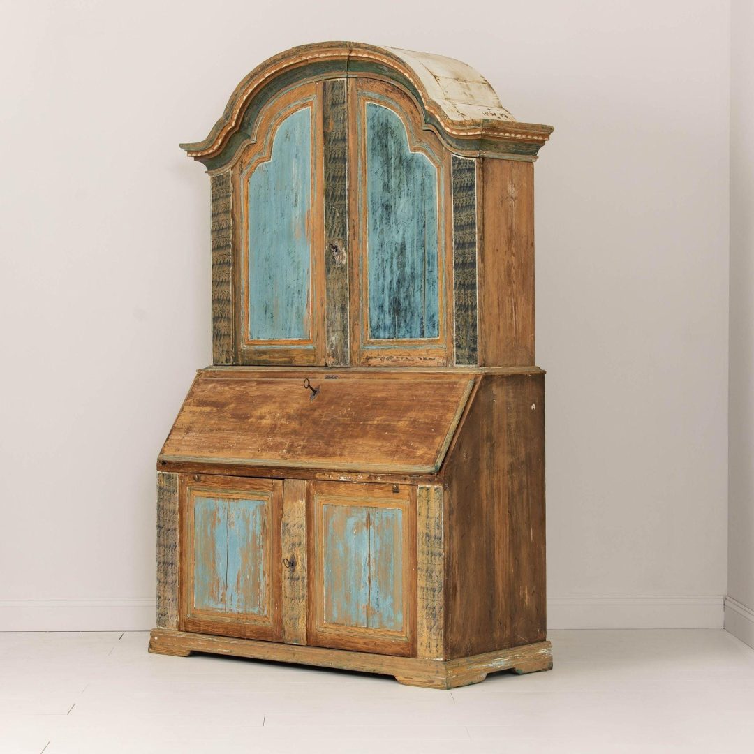 4_2190_19th_century_swedish_rococo_secretary_with_library_in_original__paint_049