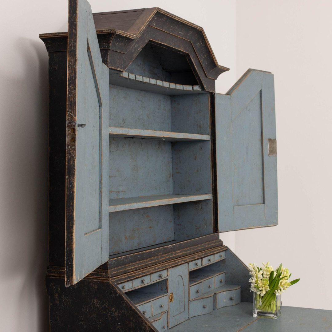 4_2198_18th_century_swedish_gustavian_secretary_with_library_006