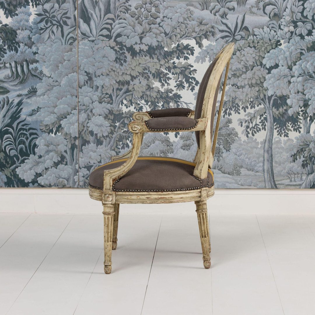 4_2226_B_18th_century_French_Louis_XVI_fauteuil_in_original_paint-0005