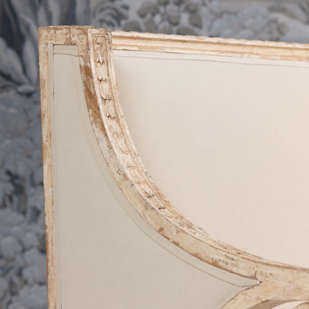 4_2283_19th_century_Swedish_Gustavian_griffin_sofa_bench_in_original_paint-0008