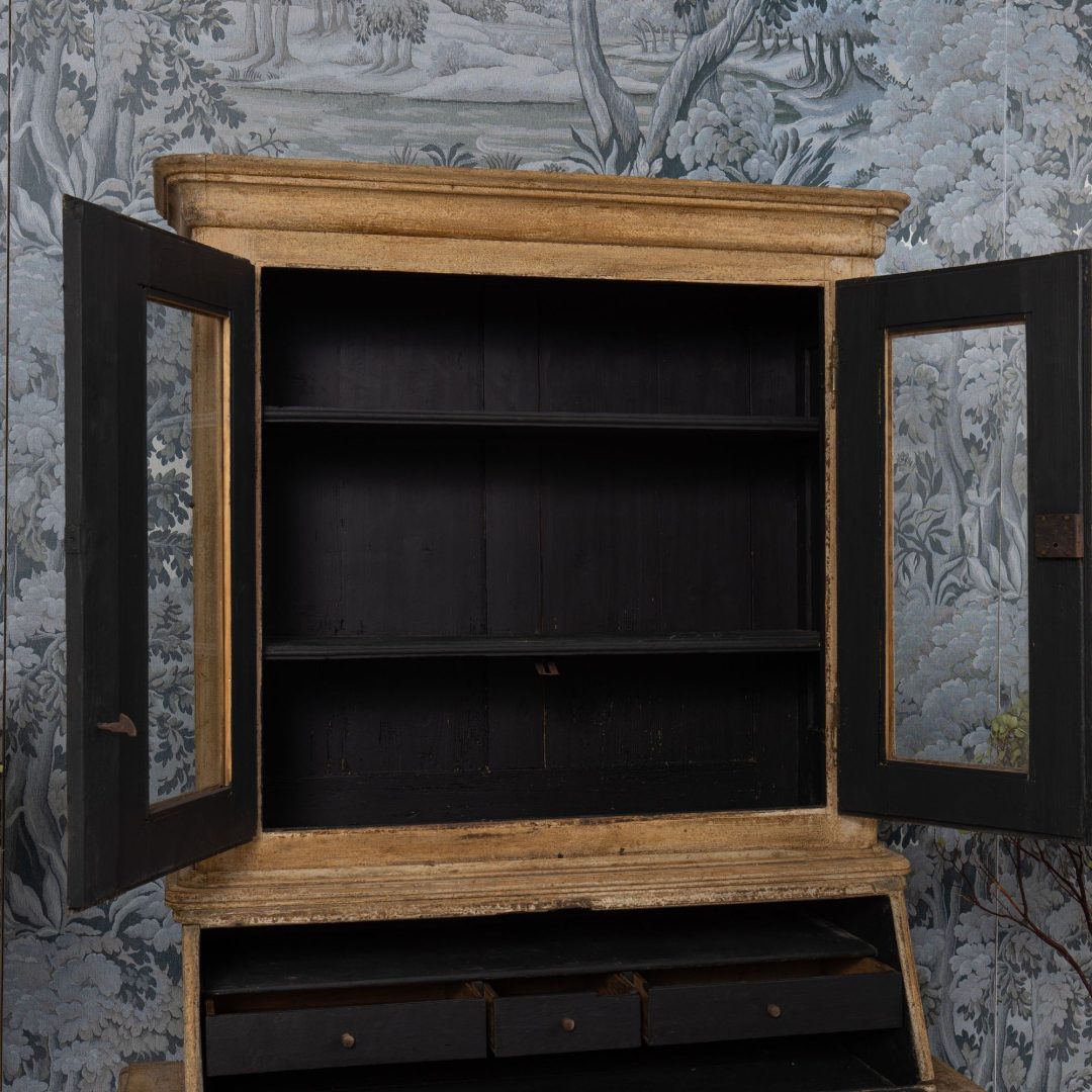 4_2306_19th_century_swedish_vitrine__secretary_in_original_paint-0004