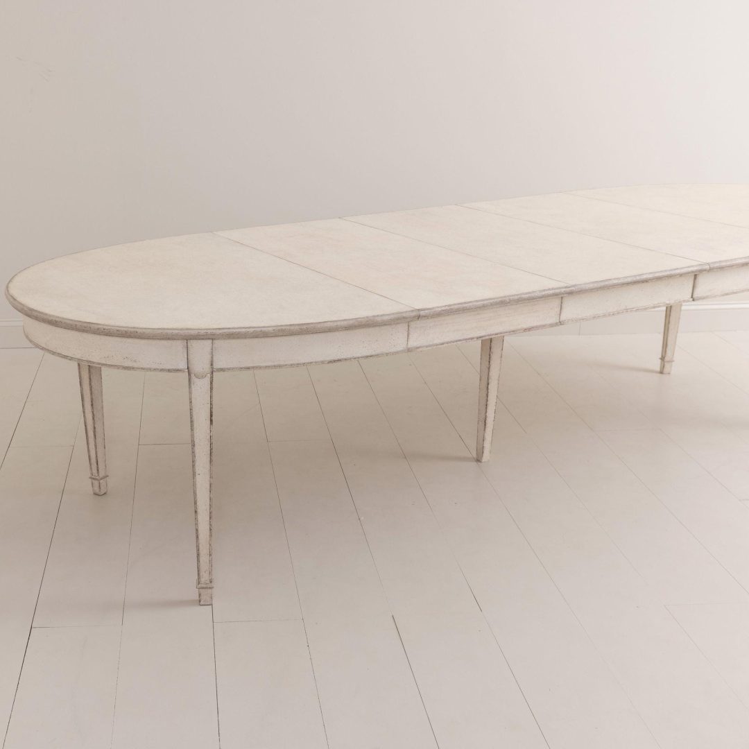 5_2020_swedish_gustavian_painted_extension_dining_table_three_leaves_3
