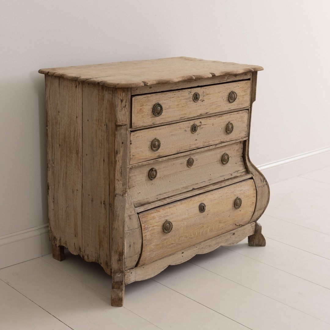 5_2064_19th_century_dutch_rococo_natural_scalloped_top_bombay_commode_chest_5