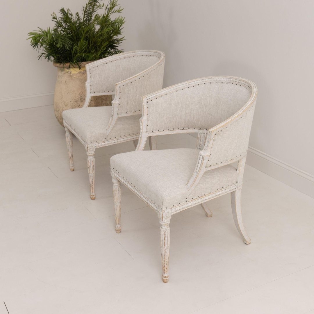 5_2130_Swedish_gustavian_pair_painted_carved_barrelback_armchairs_12