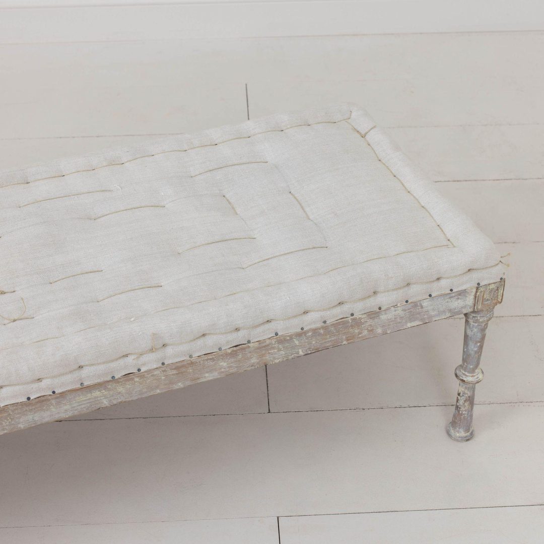 5_2154_18th_century_swedish_gustavian_period_long_bench_in_original_paint_008