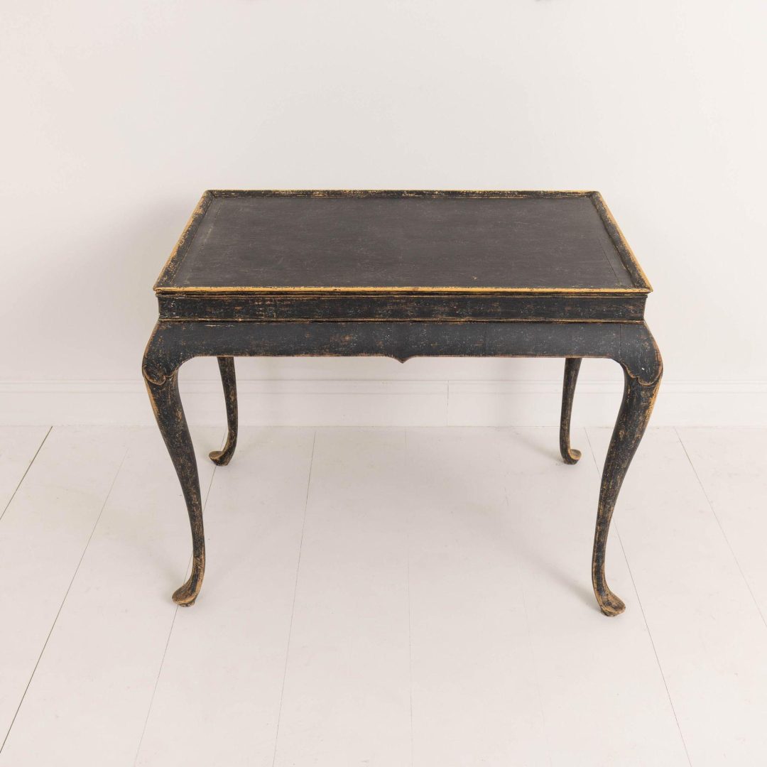 5_2199_18th_century_Swedish_Rococo_painted_tea_table_018