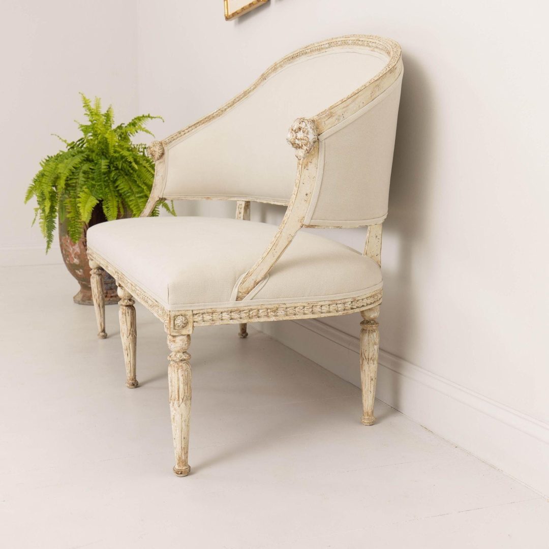 5_2229_19th_century_Swedish_Gustavian_style_sofa_bench_in_original_paint_030