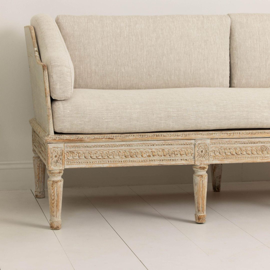 5_2231_18th_century_swedish_gustavian_period_trag_sofa_007