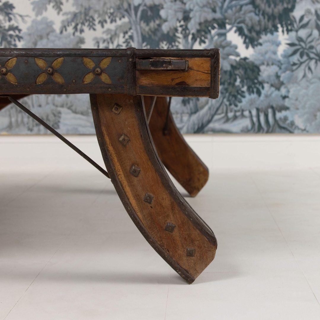 5_2292_Early_20th_century_Mauritania_acacia_wood_coffee_table-0007