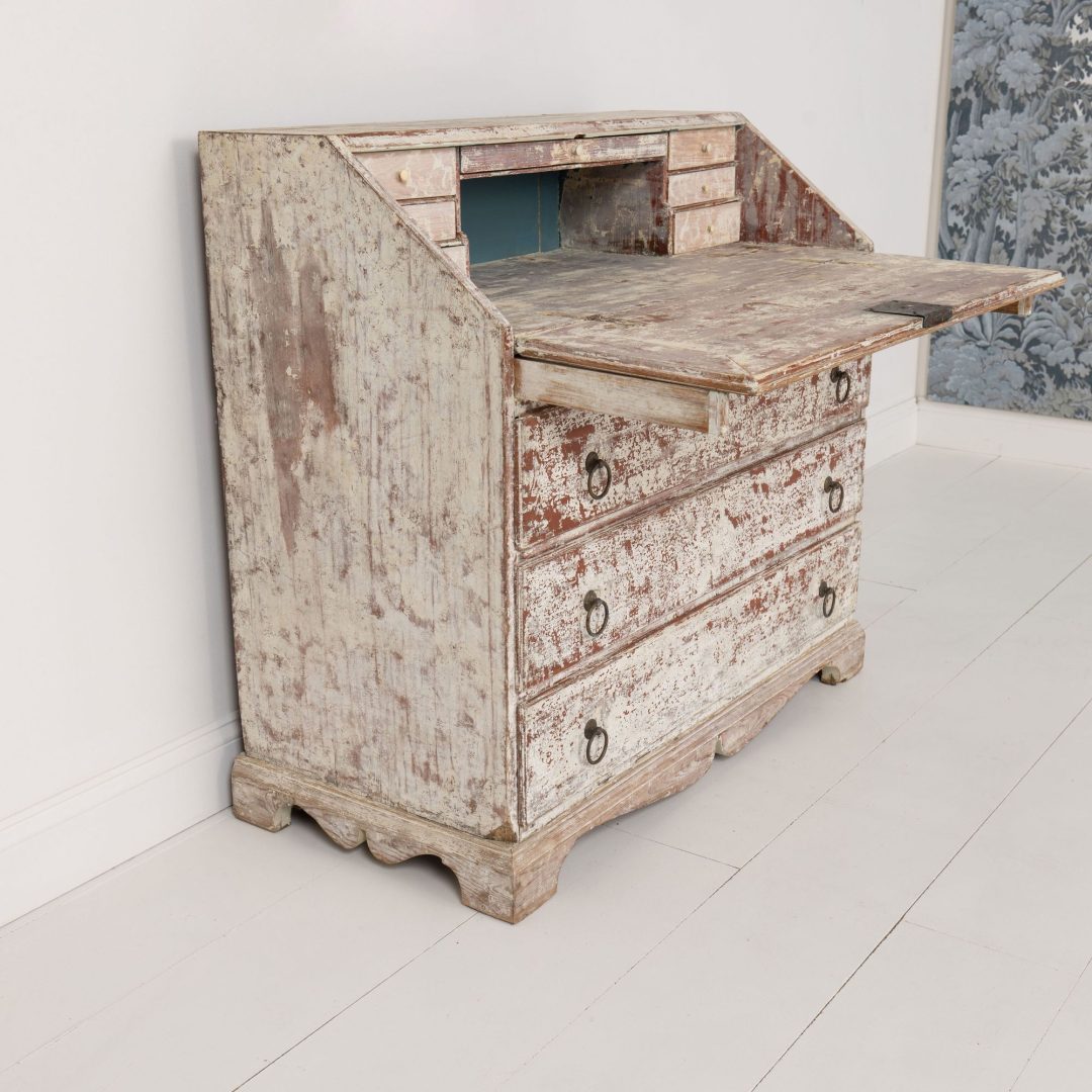 5_2305_19th_century_swedish_bureau_desk_in_original_paint-0007