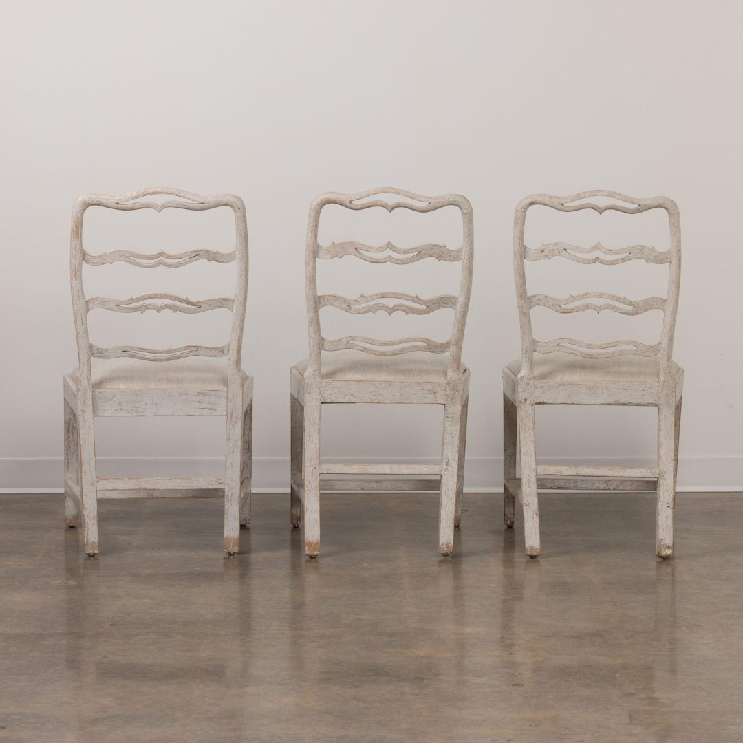 5_850_set_of_six_19th_century_Swedish_Gustavian_chairs_007