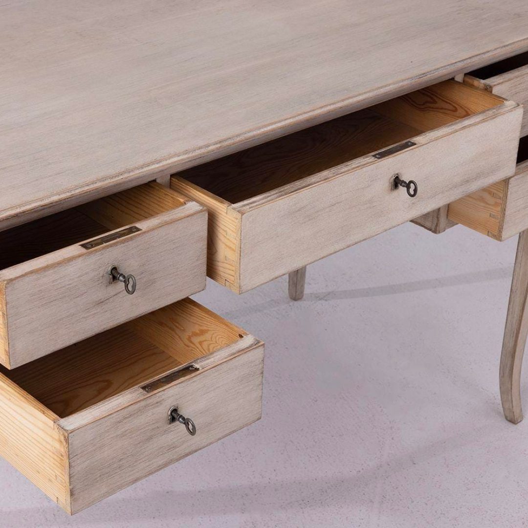 5_desk_5