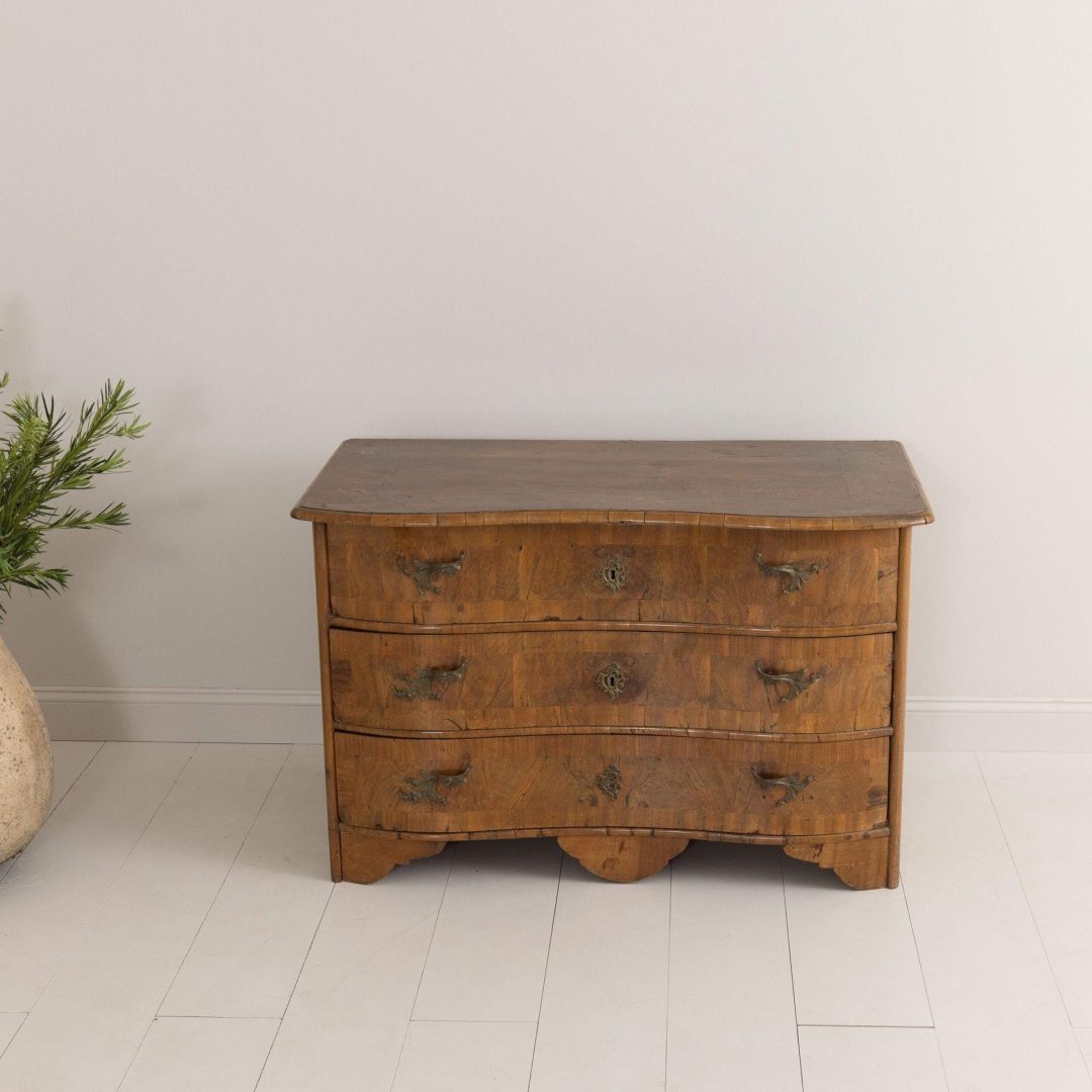 6_2026_18th_century_dutch_walnut_rococo_chest_commode_marquetry_8