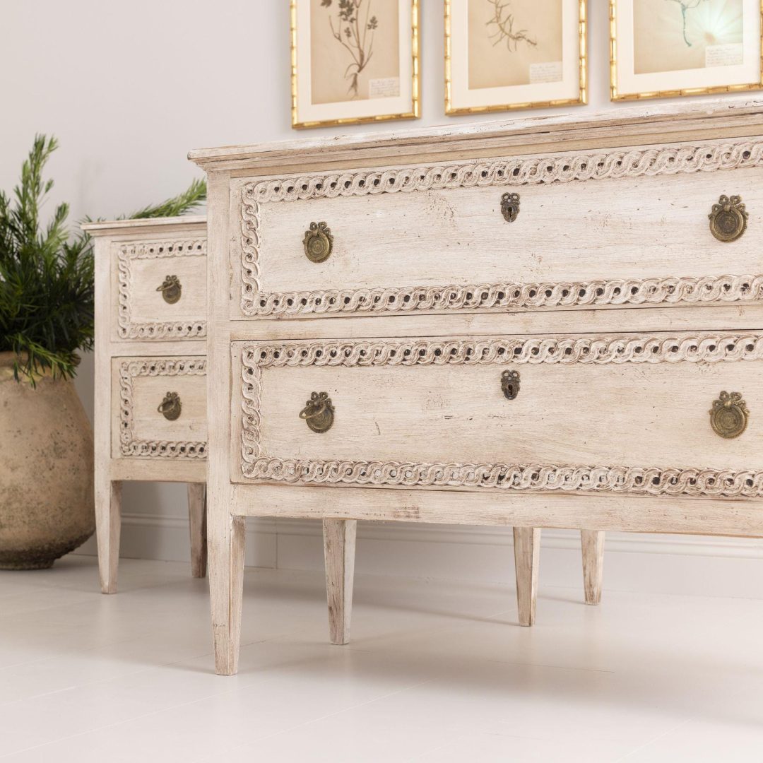 6_2061_italian_neoclassical_style_large_painted_pair_commodes_chests_12