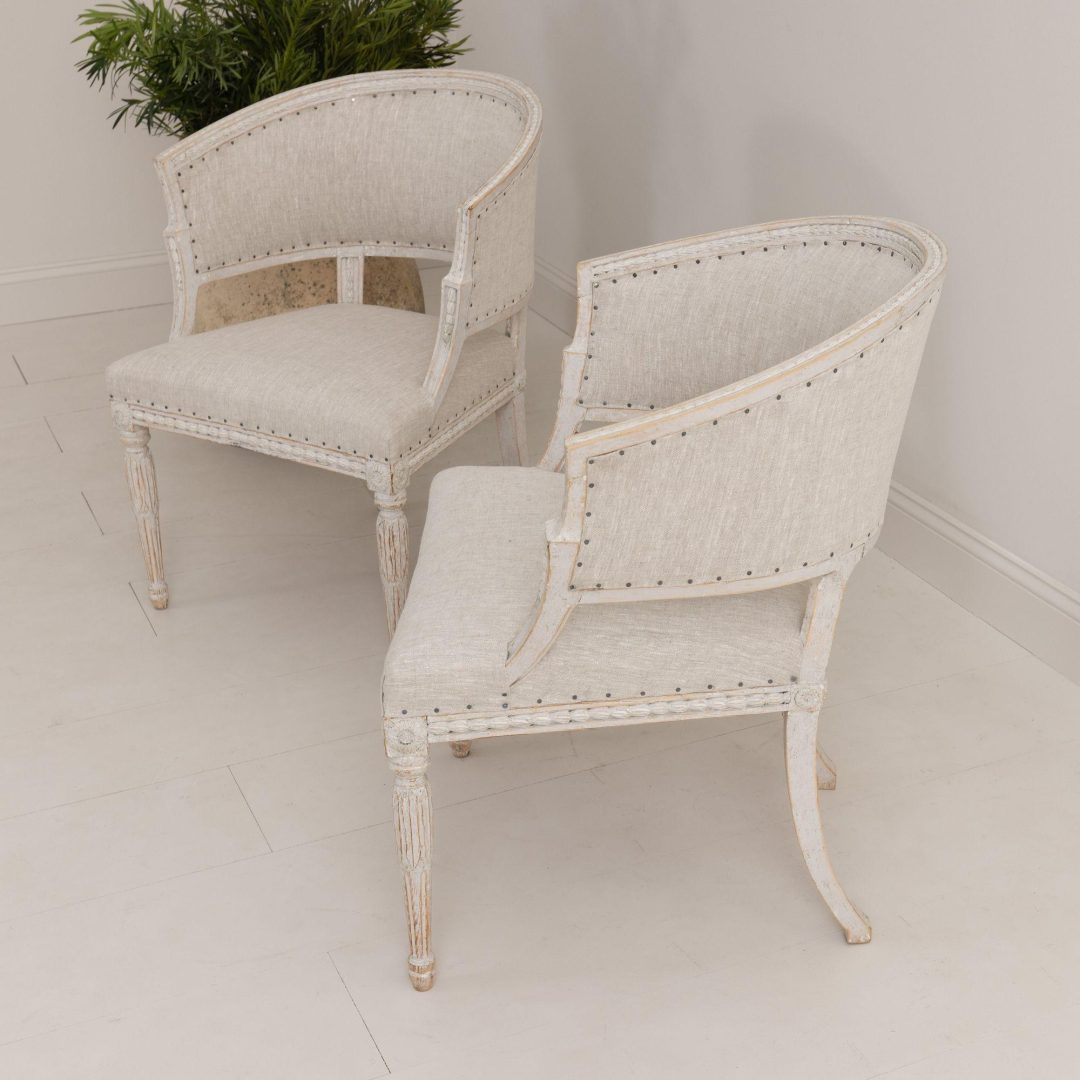 6_2130_Swedish_gustavian_pair_painted_carved_barrelback_armchairs_10