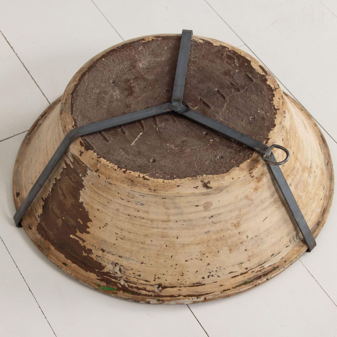 6_2131_1_19th_century_spanish_large_green_fajalauza_lebrillo_bowl_with_hanging_iron_and_stand_009