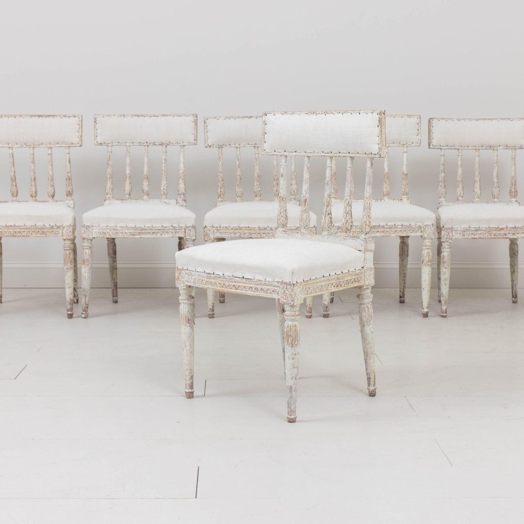 6_2140_19th_century_swedish_gustavian_period_set_of_six_dining_chairs_in_original_paint_007