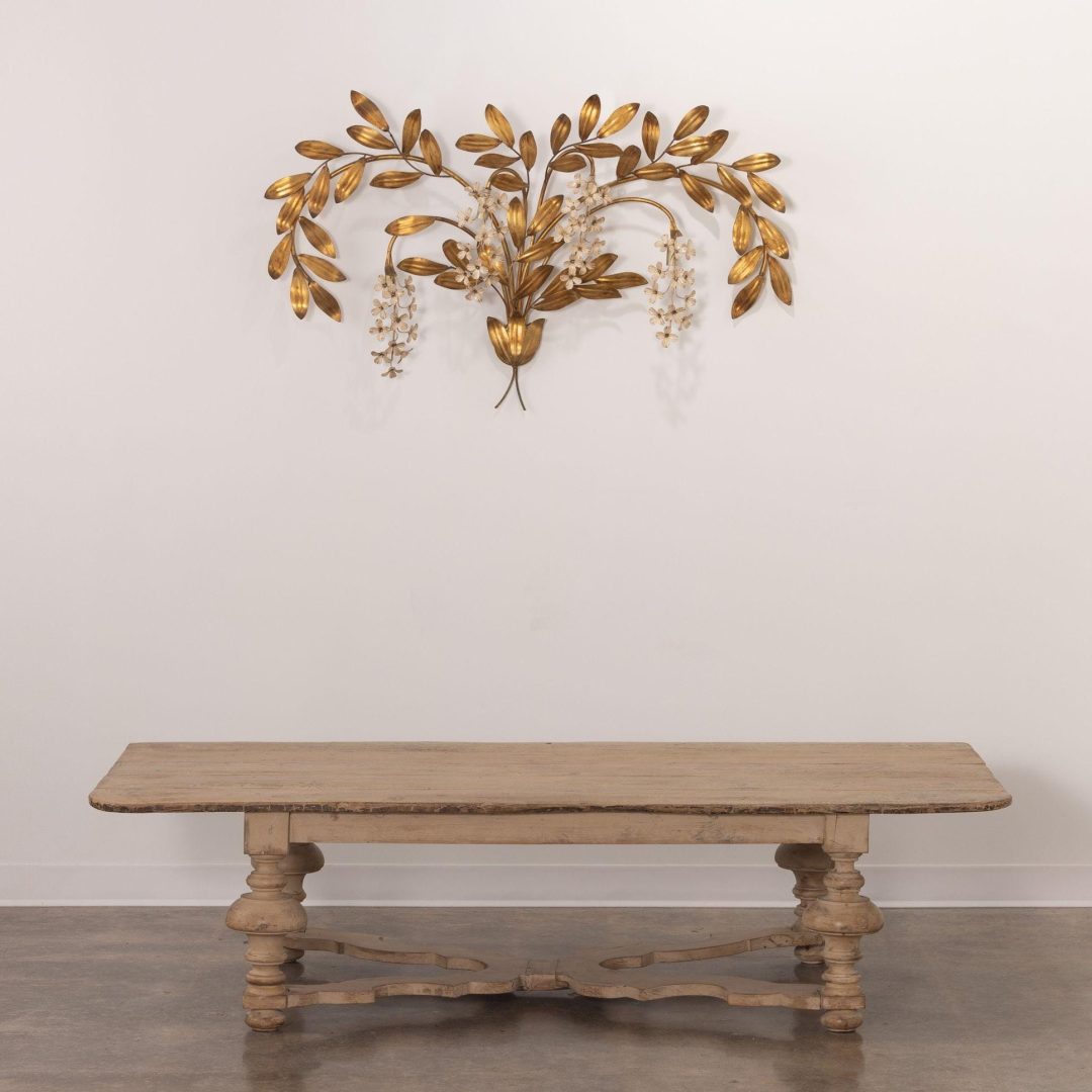 7_1807_18th_century_Italian_pine_painted_coffee_table_01