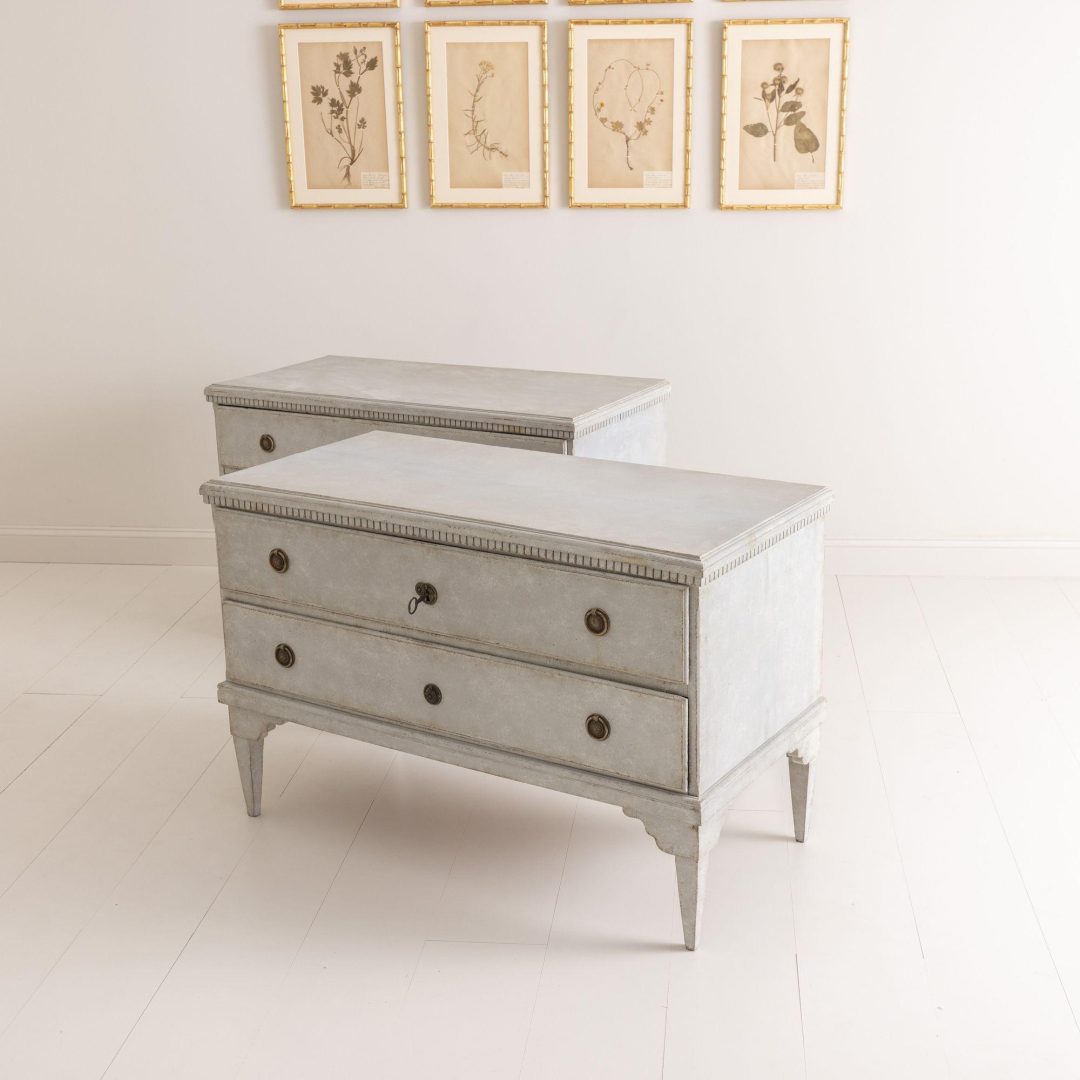 7_1932_18th_century_swedish_gustavian_pair_painted_large_chests_21