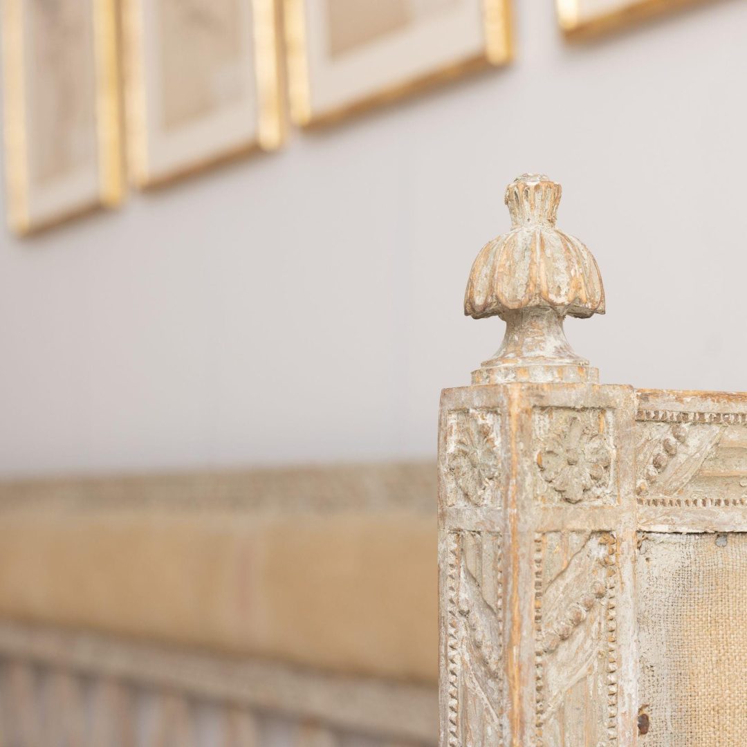 7_2120_18th_century_swedish_gustavian_original_paint_long_sofa_bench_16
