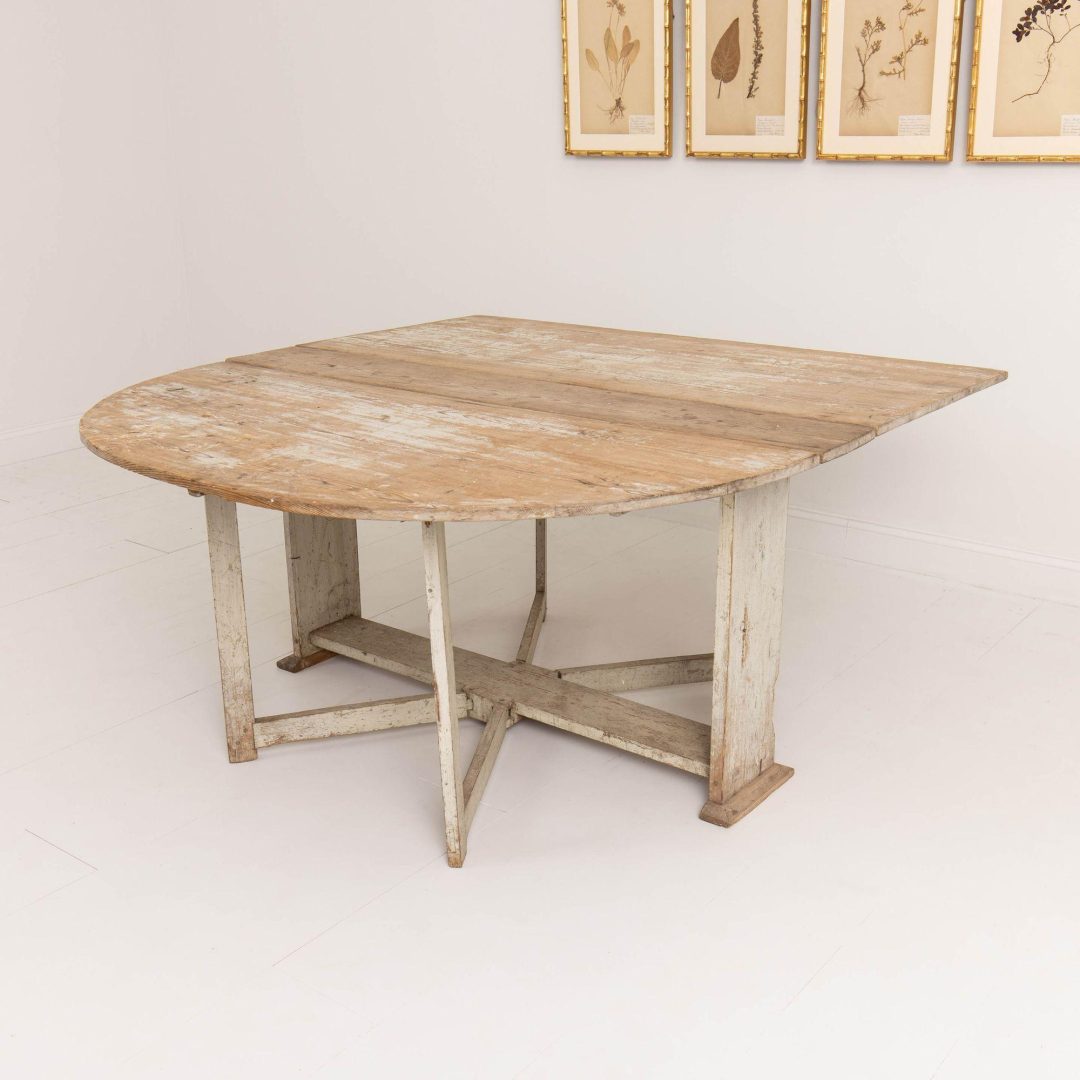 7_2130_18th_century_swedish_Gustavian_drop_leaf_table_in_original_paint_003