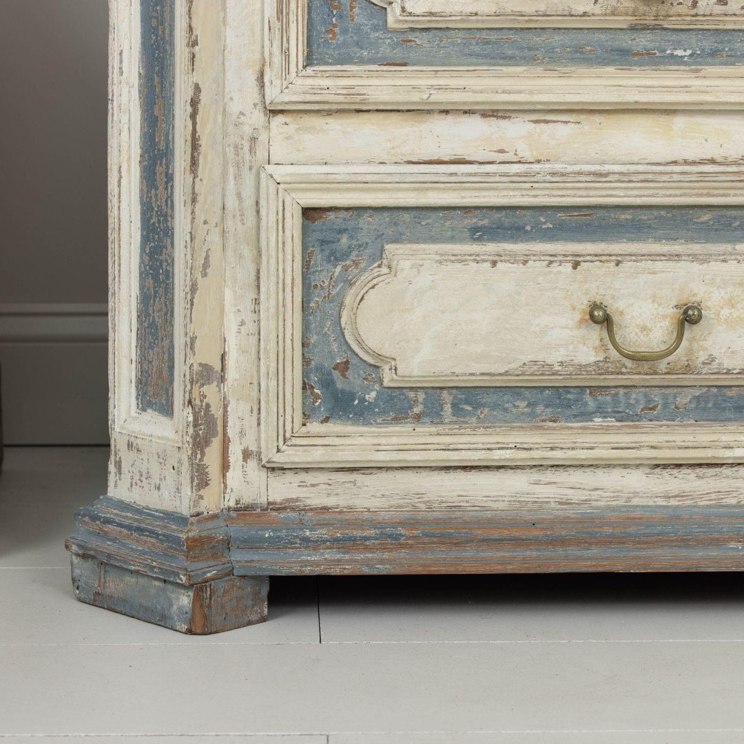 7_2137_18th_century_french_painted_commode_with_hand-painted_marbelized_top_019