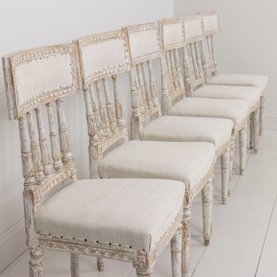 7_2143_19th_century_swedish_gustavian_period_set_of_six_dining_chairs_in_original_paint_014
