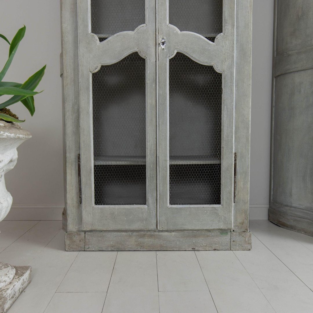 7_2167_19th_century_french_pair_of_large_painted_cabinets_009
