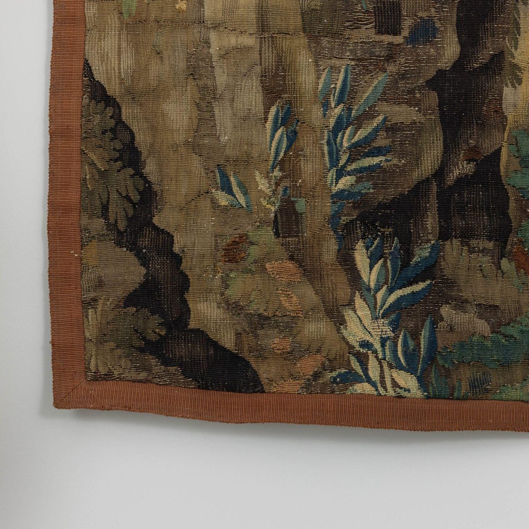 7_2168_17th_century_French_Aubusson_tapestry_fragment_007
