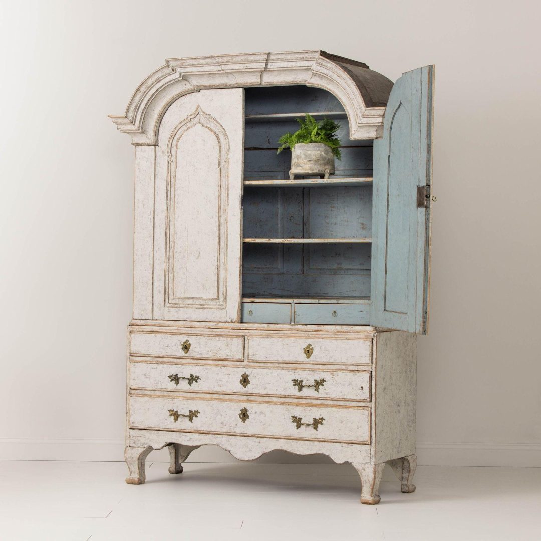 7_2183_18th_century_Swedish_rococo_period_linen_press_cabinet_024