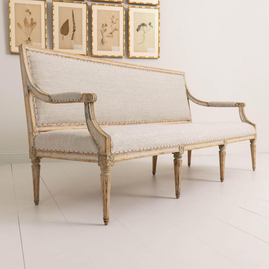 7_2238_18th_century_swedish_gustavian_sofa_bench_in_original_paint_by_johan_lindgren_018