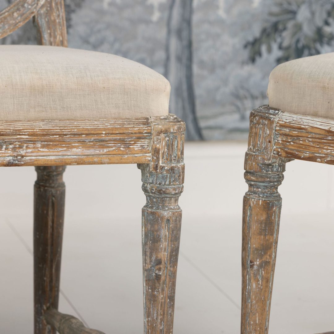 7_2298_18th_century_swedish_gustavian_pair_of_chairs_in_original_paint-0013