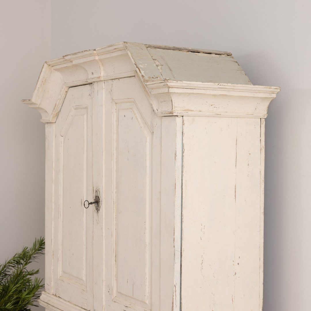 8_2065_19th_century_swedish_baroque_painted_cabinet_18