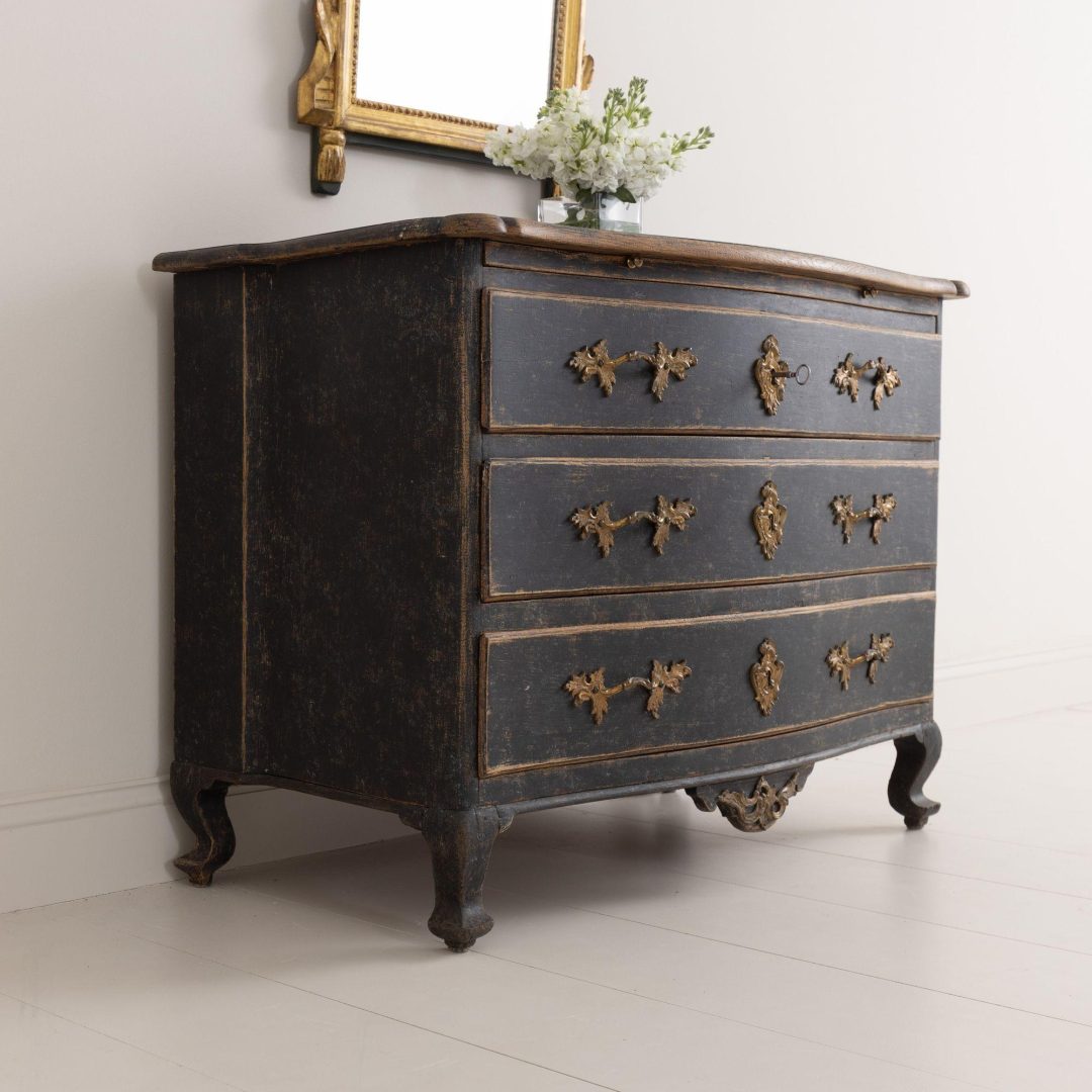 8_2093_18th_century_swedish_rococo_black_painted_chest_commode_11