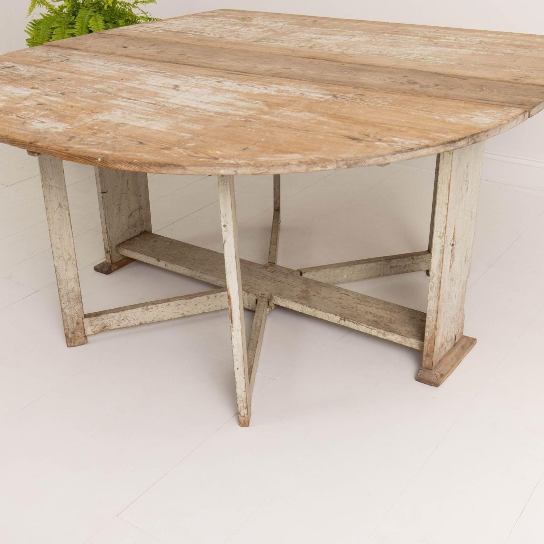 8_2130_18th_century_swedish_Gustavian_drop_leaf_table_in_original_paint_006