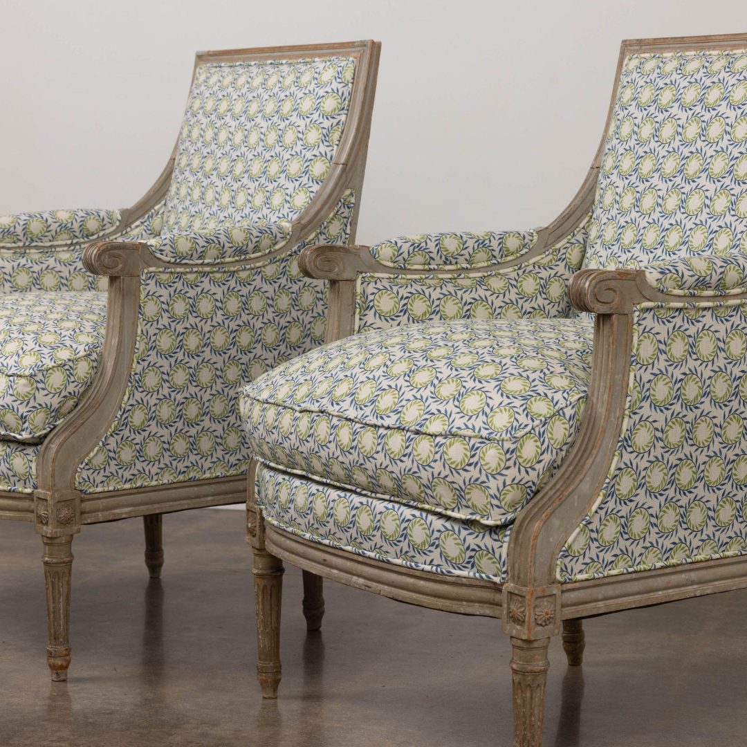 8_2163_19th_century-french_pair_of_bergere_chairs_original_paint_009