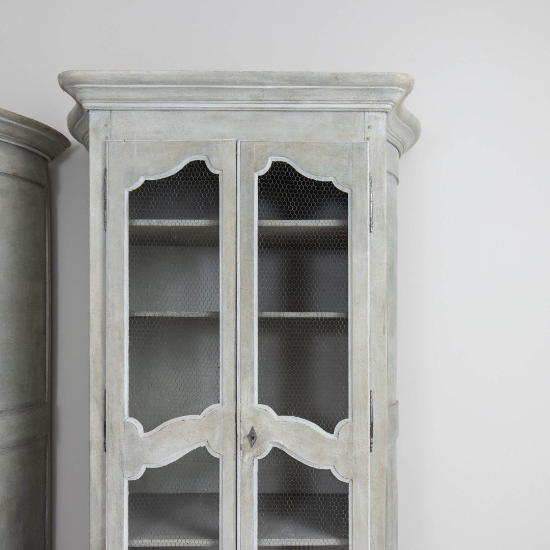 8_2167_19th_century_french_pair_of_large_painted_cabinets_006