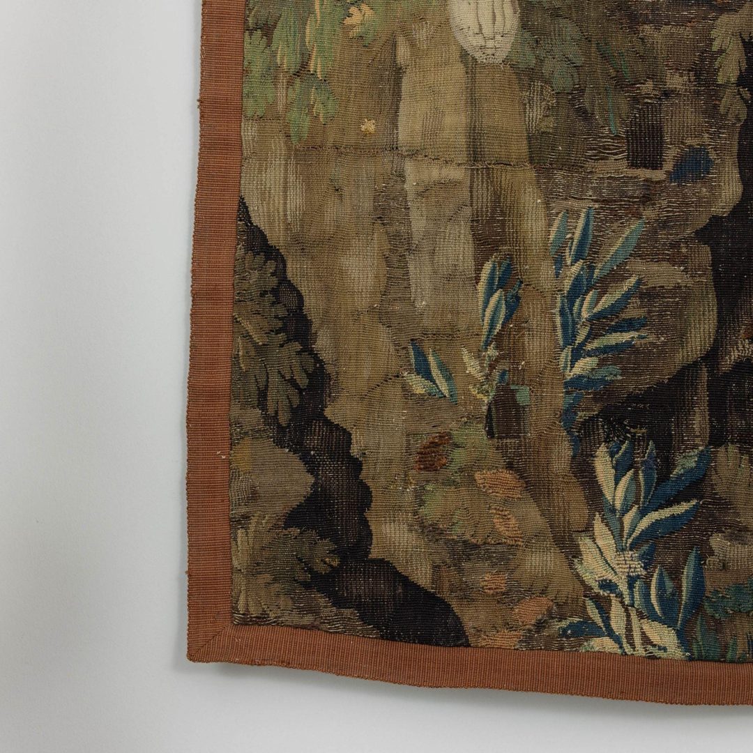 8_2168_17th_century_French_Aubusson_tapestry_fragment_011