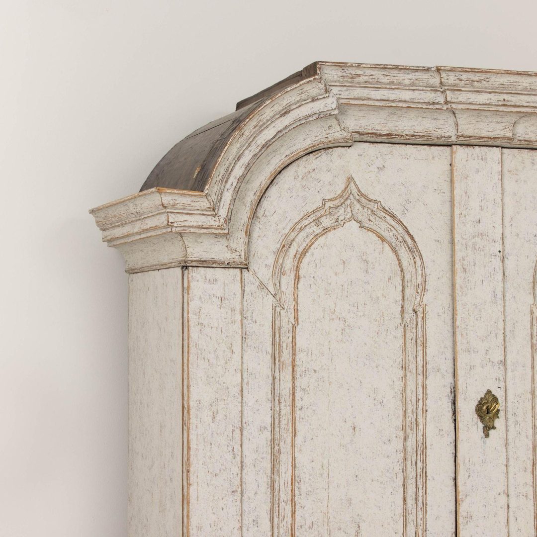 8_2183_18th_century_Swedish_rococo_period_linen_press_cabinet_008