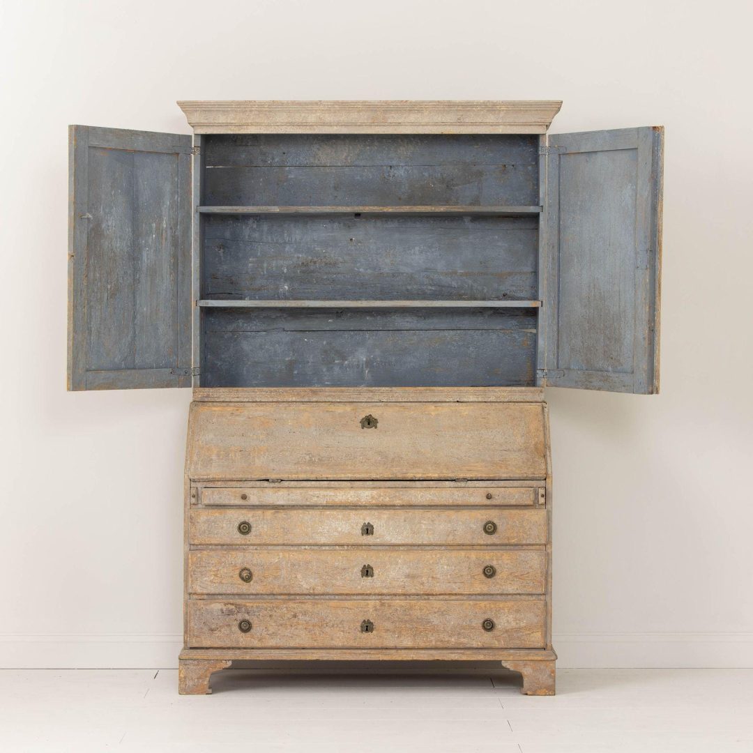 8_2197_19th_century_swedish_gustavian_painted_secretary_with_library_002