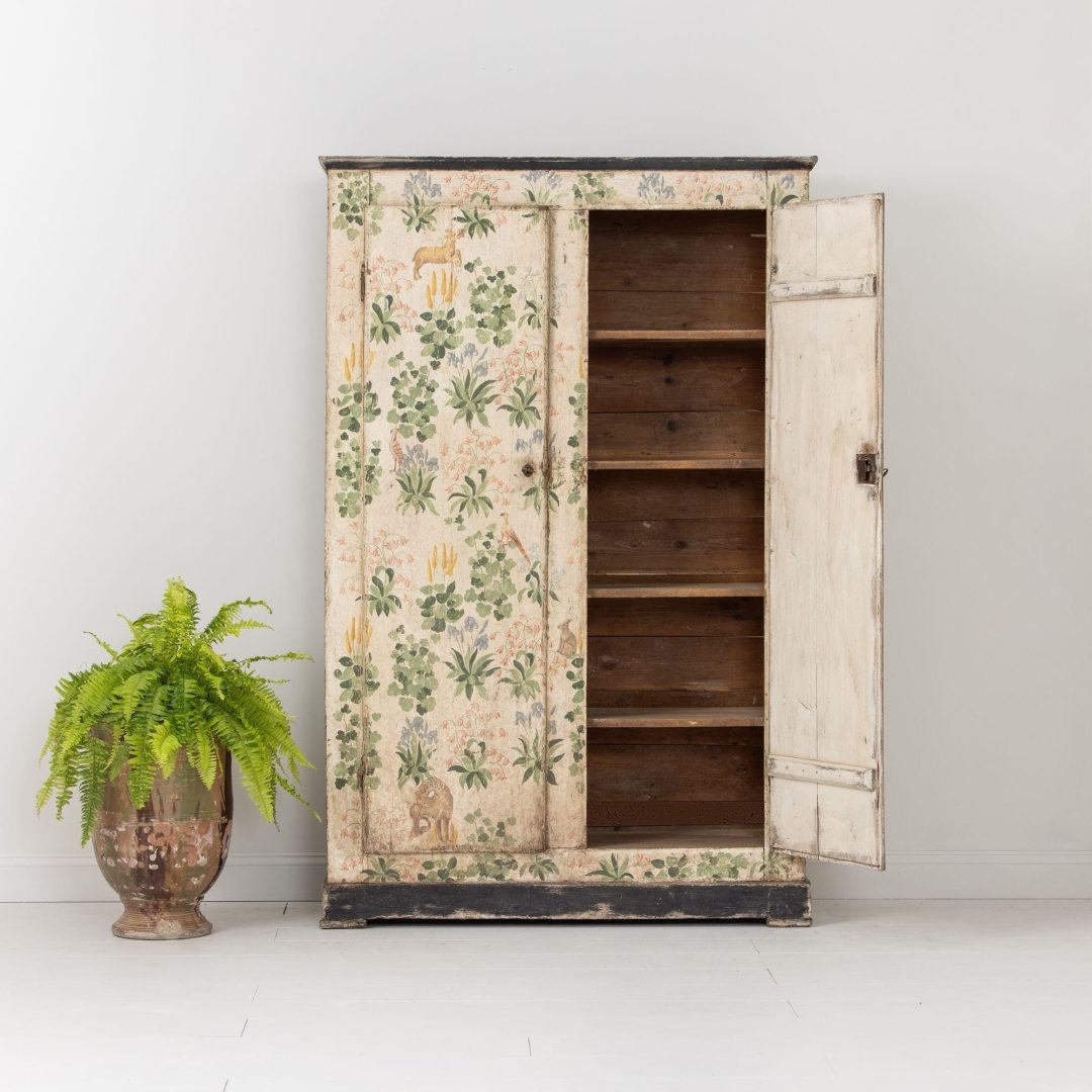 8_2227_19th_century_Florentine_hand_painted_armoire_cabinet_023