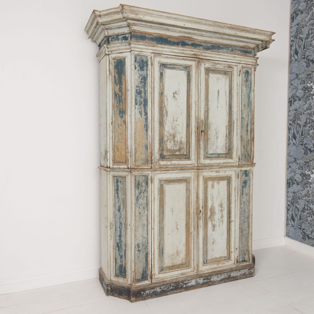 8_2293_18th_century_Italian_cabinet_in_original_paint-0030