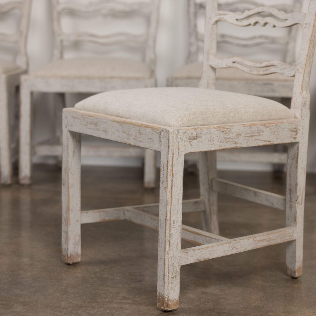 8_850_set_of_six_19th_century_Swedish_Gustavian_chairs_018