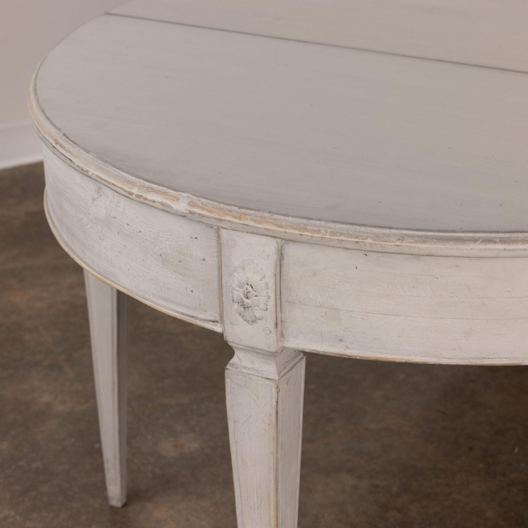 9_1998_19th_century_swedish_gustavian_three_leaf_painted_extension_table_15