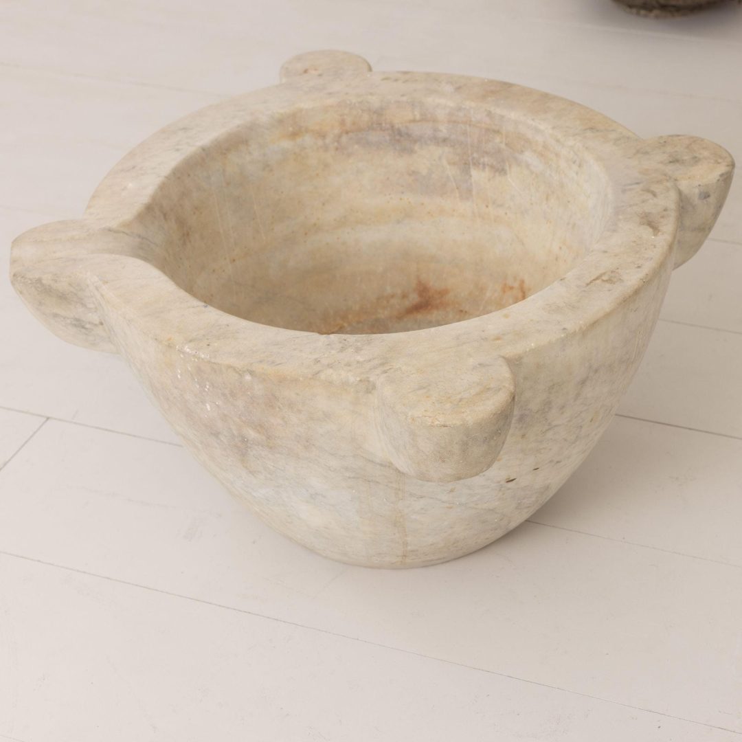 9_2040_17th_century_italian_marble_mortar_6