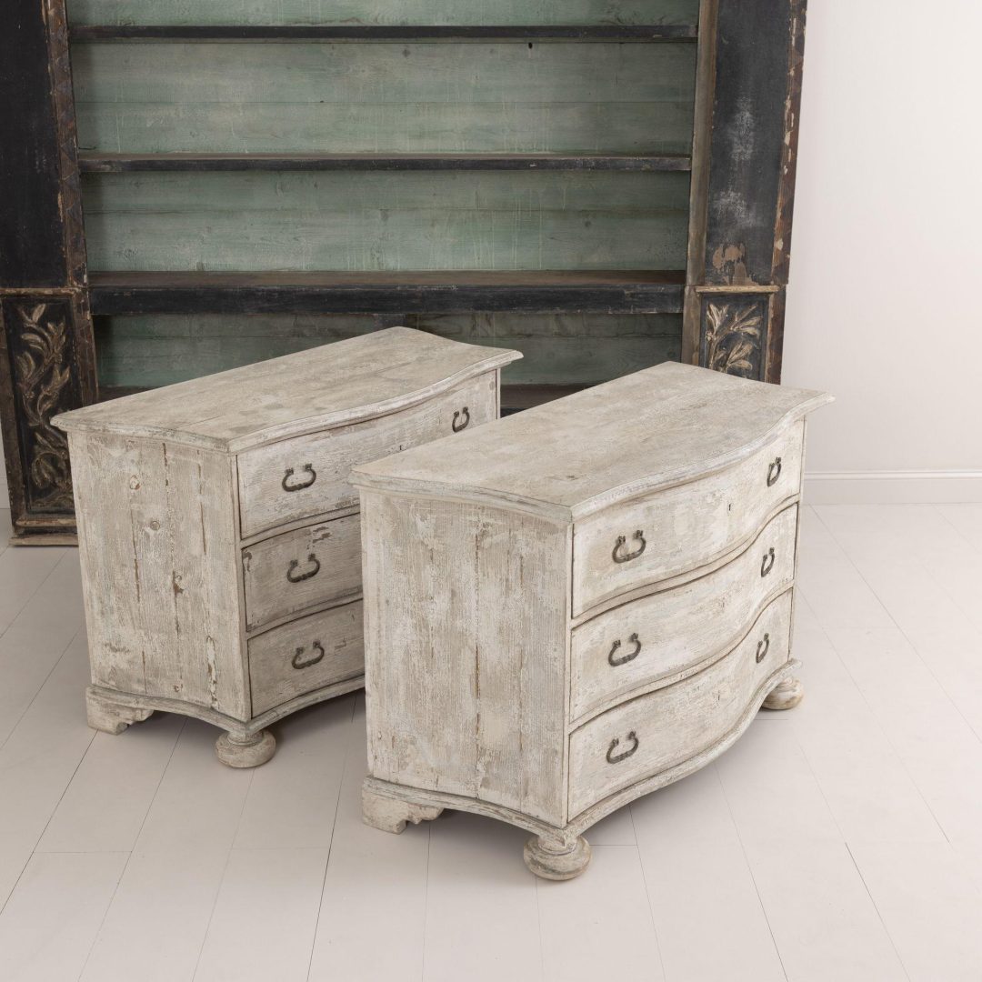 9_2059_pair_Italian_baroque_style_large_painted_commodes_chests_24