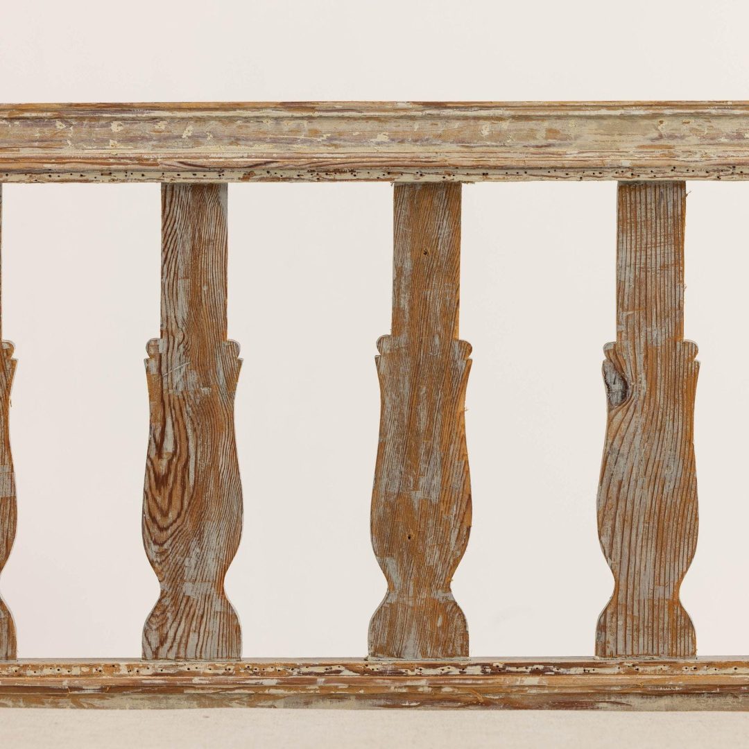 9_2182_19th_century_Swedish_Gustavian_period_sofa_in_original_paint_033