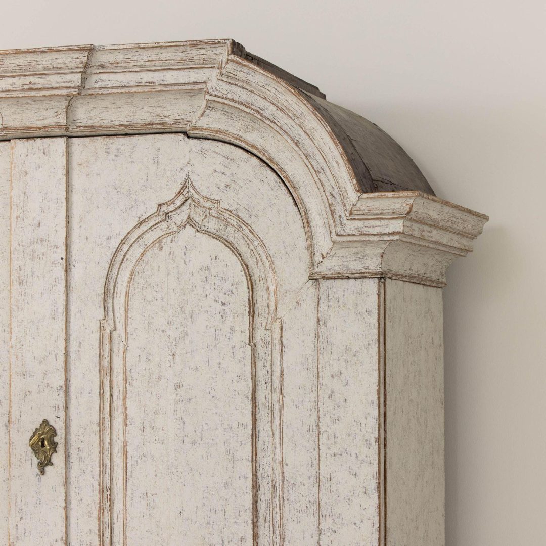 9_2183_18th_century_Swedish_rococo_period_linen_press_cabinet_006