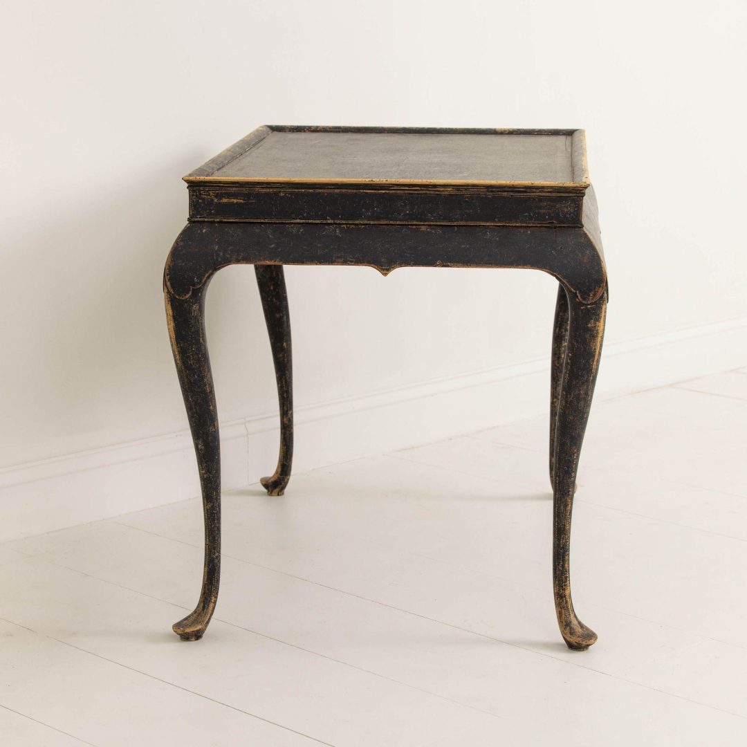 9_2199_18th_century_Swedish_Rococo_painted_tea_table_015